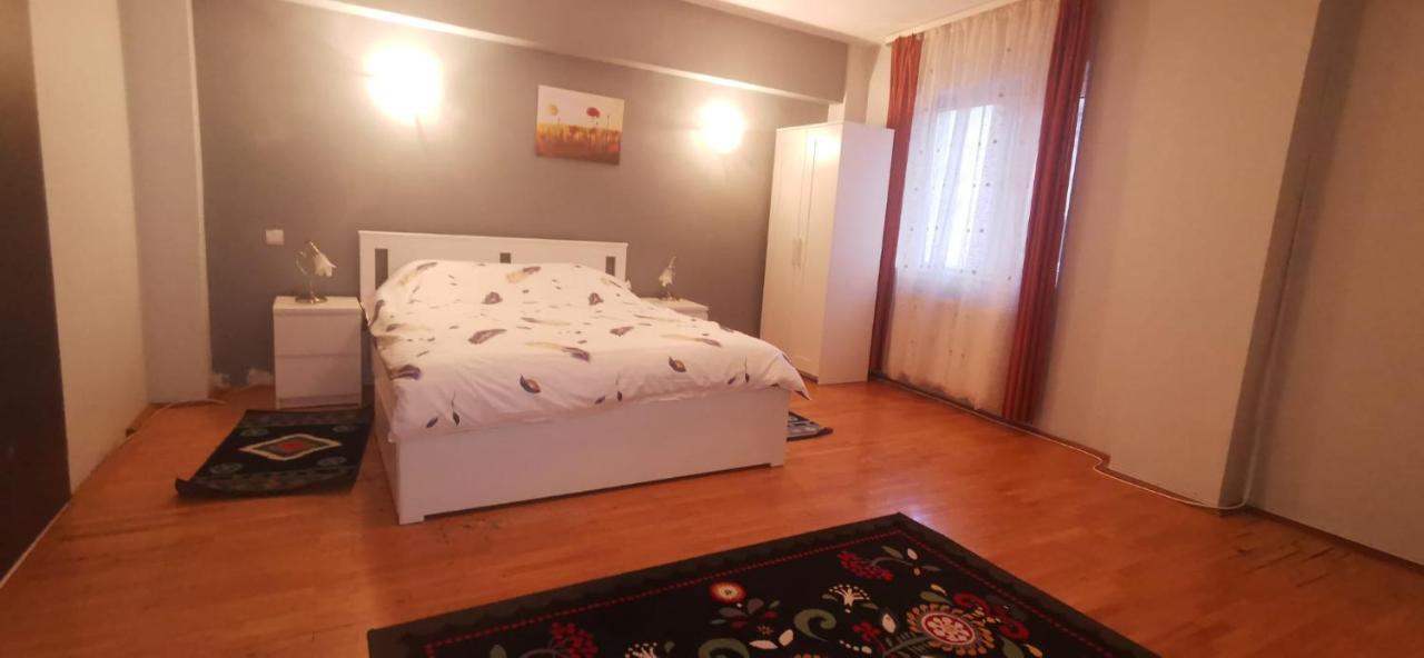 Andreea'S Apartments-Old Town Bucharest Exterior photo
